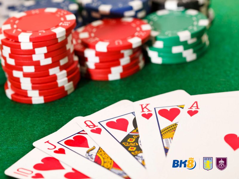 Luật chơi Poker cơ bản mà người chơi cần nắm